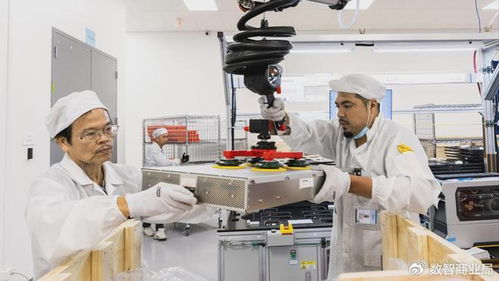 蘋果美國造AI服務器首批發貨，首位向特朗普寄贈禮品的科技巨頭